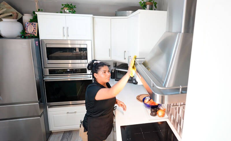 house cleaning services in Richardson TX kitchen