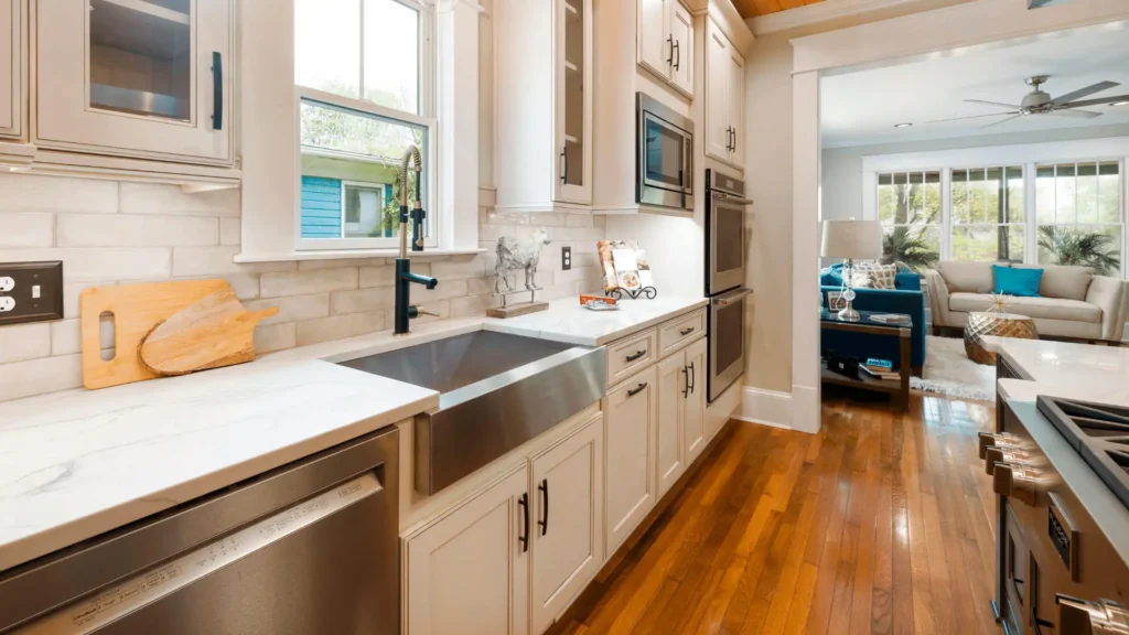 Weekly recurring house cleaning service in Dallas